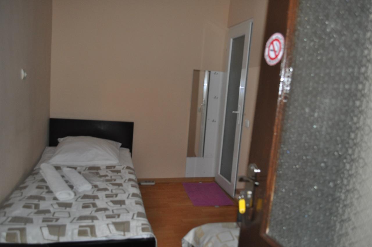 Hotel Your Comfort Tbilisi Pokoj fotografie